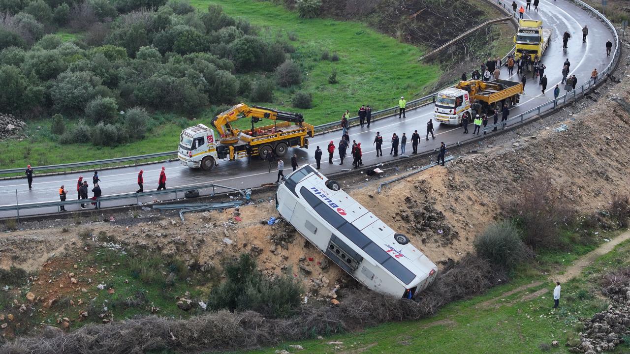 Antalya’da Yolcu Otobüsü Şarampole Devrildi: 8 Ölü, 26 Yaralı
