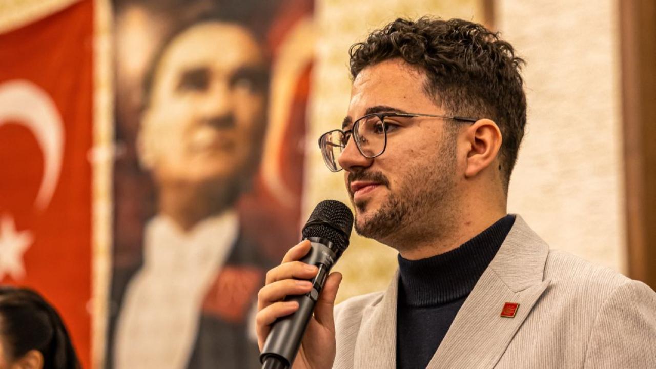 “Asfalt Üzerinden Mizah Değil, Altyapı Üzerinden Hizmet Veriyoruz”