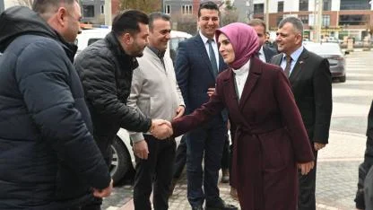 Bakan Göktaş Ana Ocağı Emirdağ’da Ziyaretlerde Bulundu