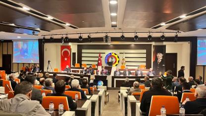 BAKAN TUNÇ, AFYONKARAHİSAR’DA İŞ İNSANLARIYLA ATSO’DA BULUŞTU