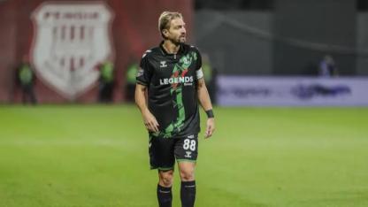 Caner Erkin 12 Maçta 4 Kere Kırmızı Kart Gördü!