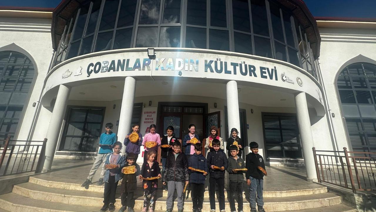 Çobanlar’da Ramazan Bereketi Miniklerin Ellerinden Sofralara Ulaştı