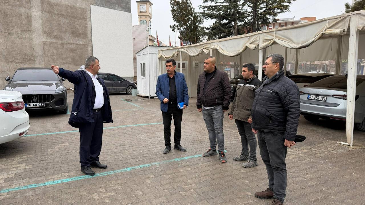 Emirdağ Belediyesi Ramazan Öncesi İftar Çadırı Hazırlıklarını Sürdürüyor