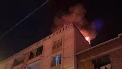 Esenyurt’ta 5 Katlı Binanın Çatısı Alevlere Teslim Oldu!