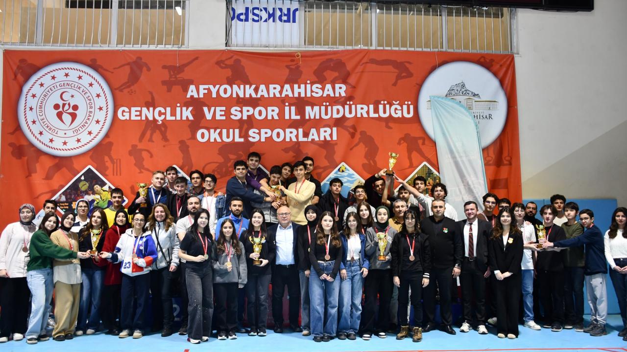 Gençlerin Akıl Küpleri SDFL’den Çıktı