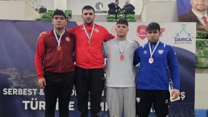 Güreşçiler Türkiye Şampiyonası’nda 7 Madalya Kazandı