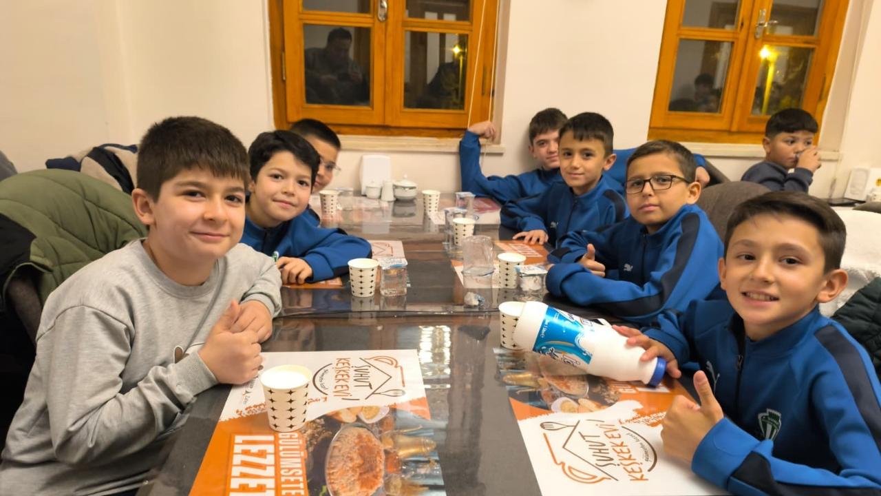 Hisarspor’un Minik Yıldızları Sosyal Etkinlikte Buluştu