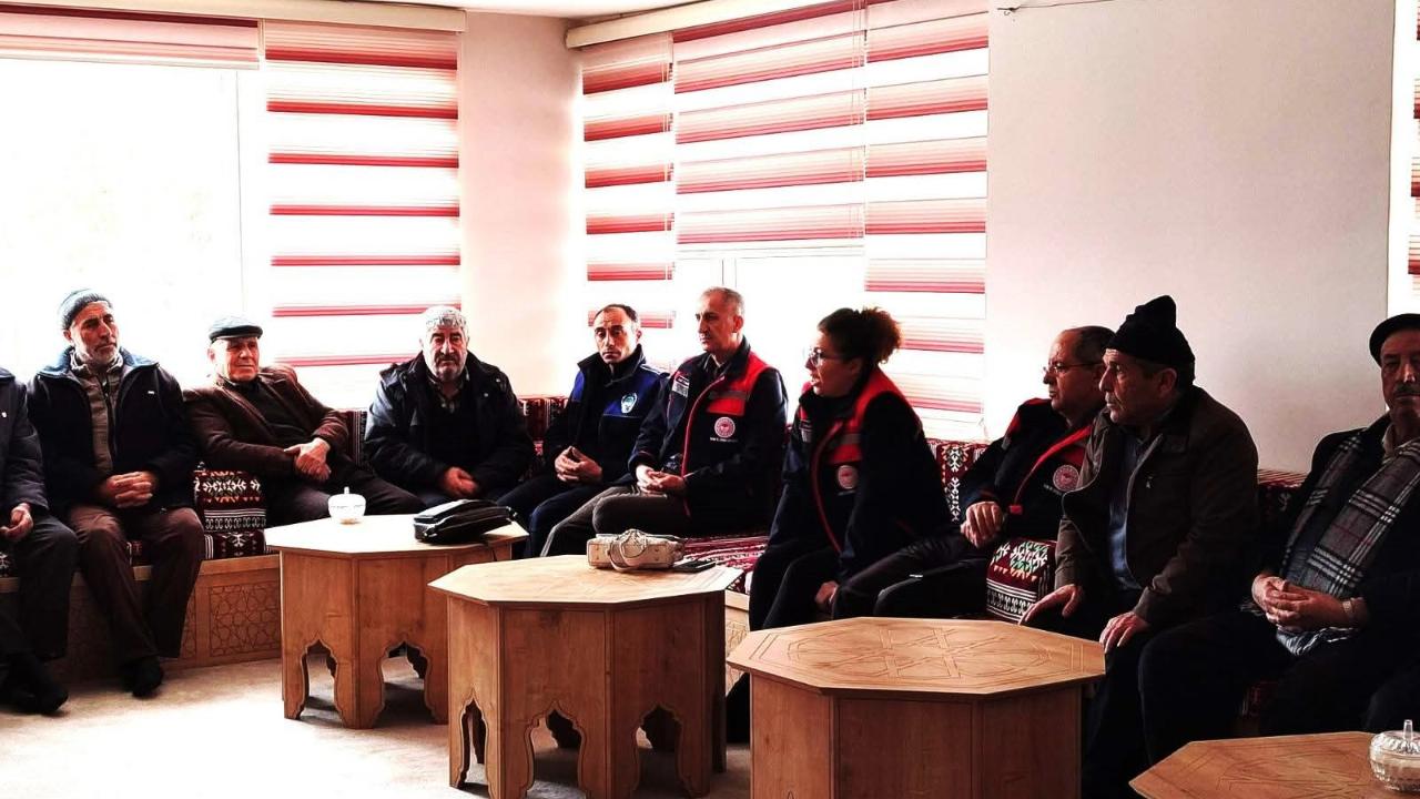 Işıklar’da ‘Toprağını Tanı, Verimini Artır’ Etkinliği Düzenlendi