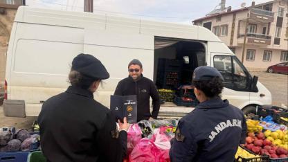 Jandarmadan Fethibey’de Bilgilendirme ve Sosyal Destek Atağı