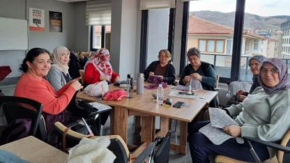 KADEM, Kadınların Sosyal Hayata Katılımını Güçlendiriyor