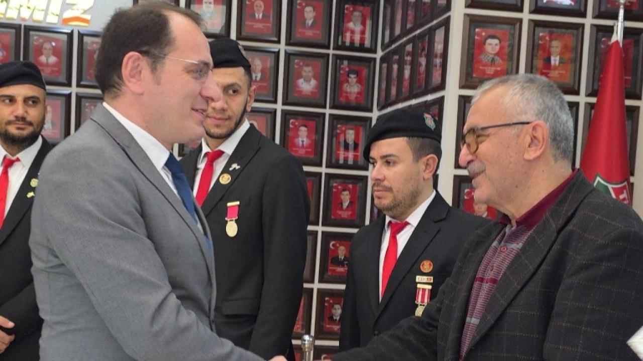 Kaymakamlardan Şehit Aileleri Ve Gazilere Anlamlı Ziyaret