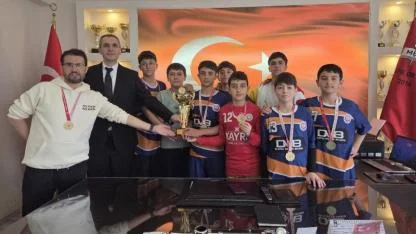 Kocatepe Ortaokulu Namağlup Şampiyon Oldu!