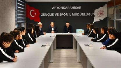 Milli Güreşçilerden İl Müdürü Aslan’a Ziyaret