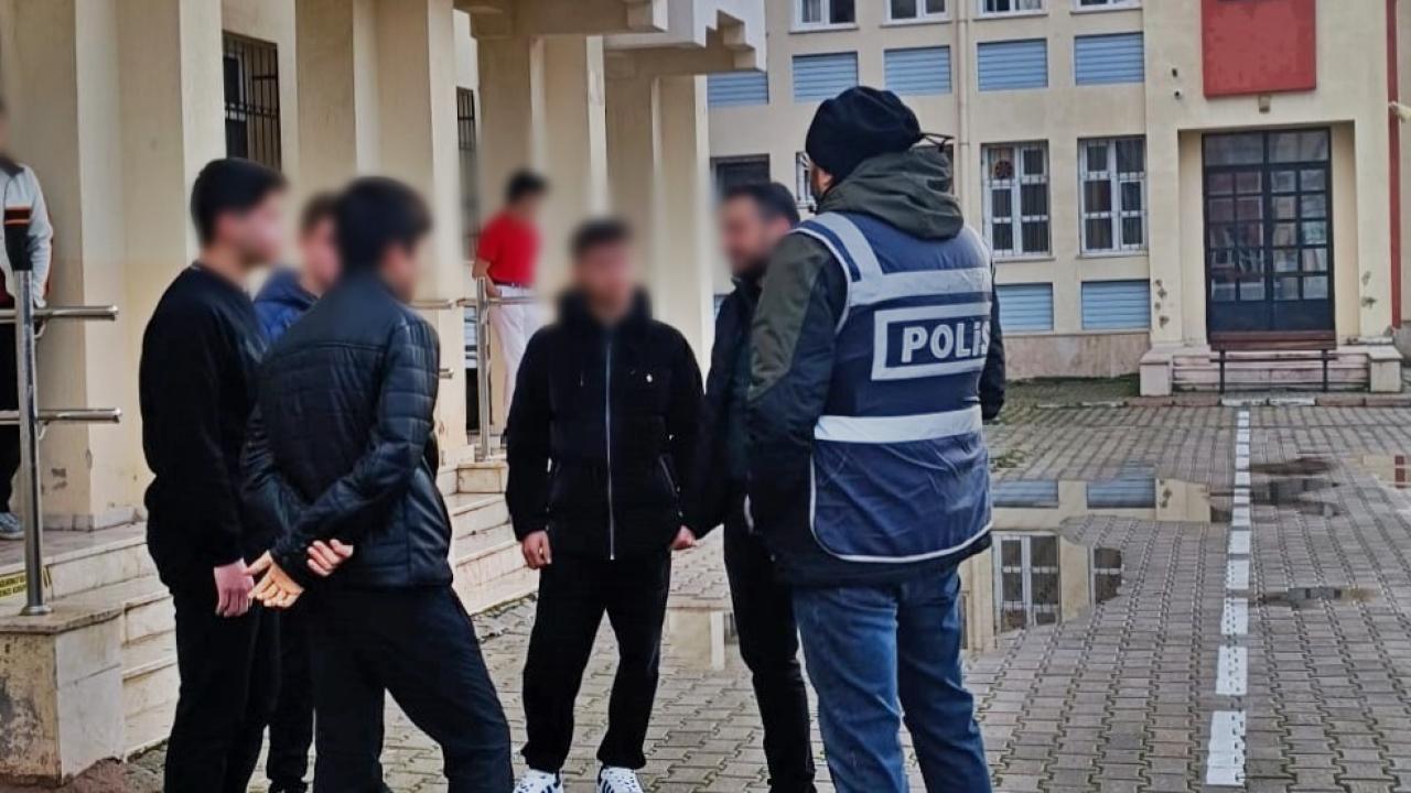 Öğrencilerin Huzuru İçin 180 Personel Sahaya İndi