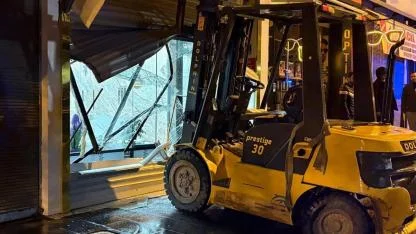 Pes Dedirten Hırsızlık: Forkliftle Kuyumcuyu Soydu!