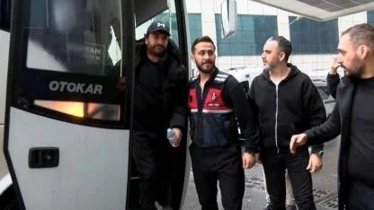 Gözaltı Sonrası Serbest Kalmışlardı: Hasan Can Kaya ve Enes Batur'dan Kamuoyuna İlk Açıklama Geldi!
