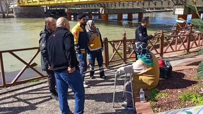 Antalya’da Irmağa Atlamak İsteyen Kadın Son Anda Kurtarıldı: “Beni Sığınma Evine Götürün!”