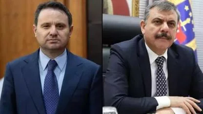 Son Dakika: TBMM’de Yemin Krizi! CHP’li Vekillerden Kürsü Protestosu!