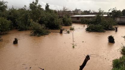 7 İlçede Eğitime Hava Engeli: Şiddetli Yağış ve Fırtına Nedeniyle Okullar Tatil Edildi