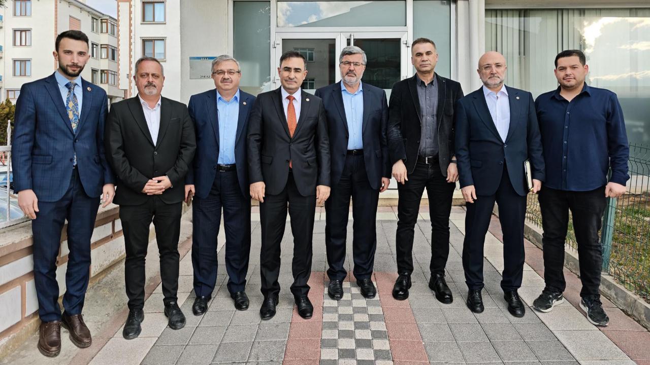 AK Parti Heyetinden AKSA Doğalgaz’a Ziyaret: 2026 Yatırımları Masaya Yatırıldı