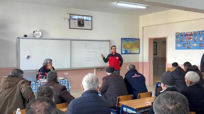 Afyonkarahisar’da Üreticilere B-Reçete Uygulama Eğitimleri Devam Ediyor