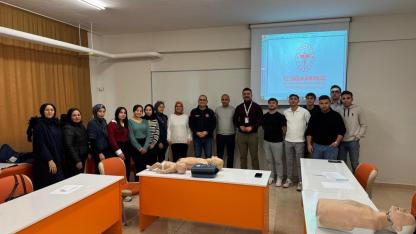 Sandıklı MYO Öğrencilerine Temel İlkyardım Eğitimi Verildi