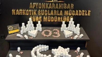 Afyon'da Otobüste 6 Bin 692 Adet Sentetik Ecza Ele Geçirildi