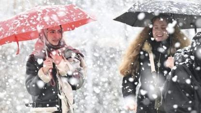 Son Dakika: Meteoroloji Haritayı Güncelledi! İstanbul’a Kar Geri Dönüyor!