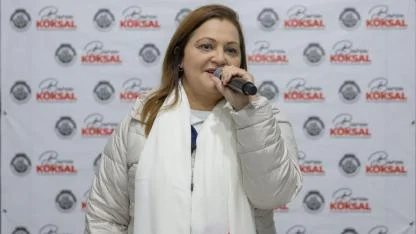 Burcu Köksal Zafer Meydanı’nda Vatandaşlarla İftar Yaptı