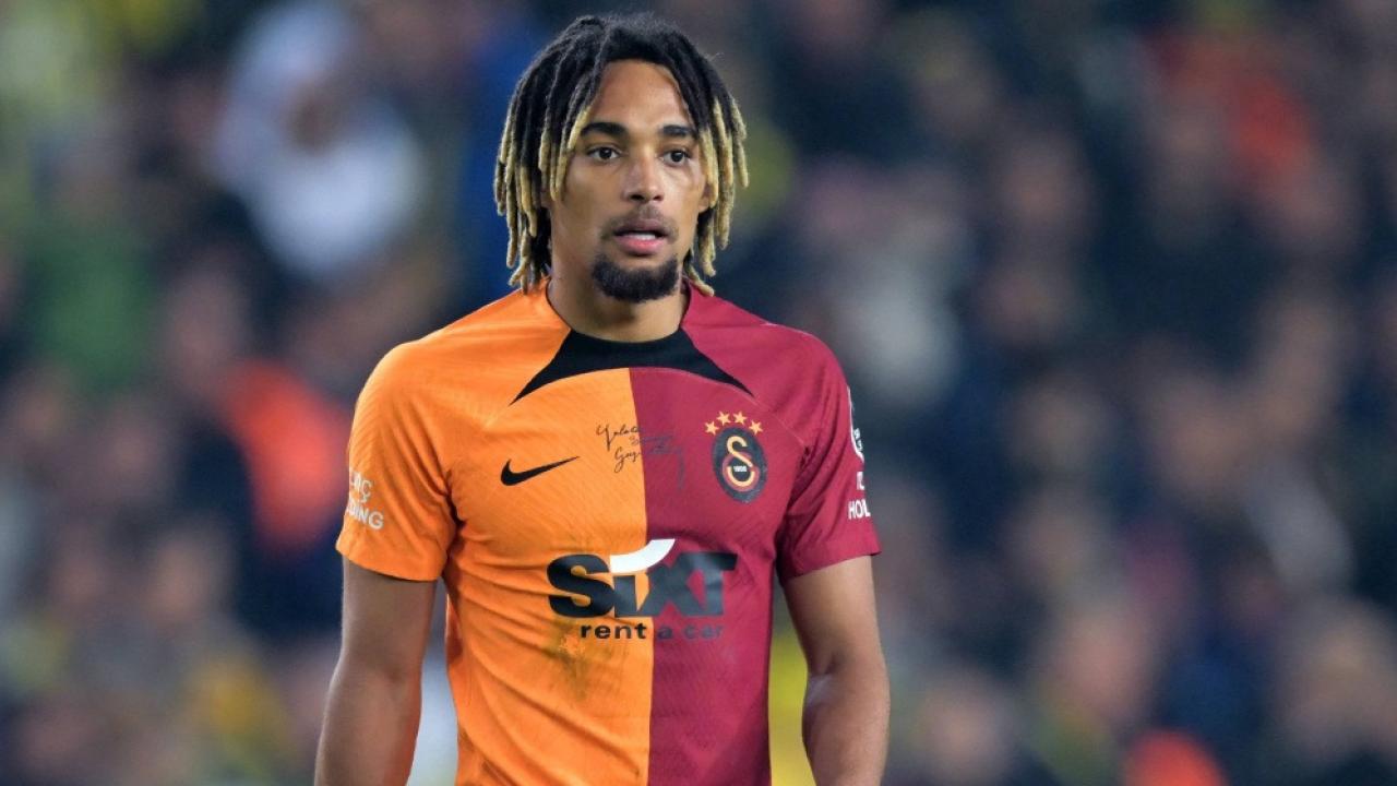 Sacha Boey Uçağı Kalkıyor: Bayern Münih’teki Kabus Son Buldu!