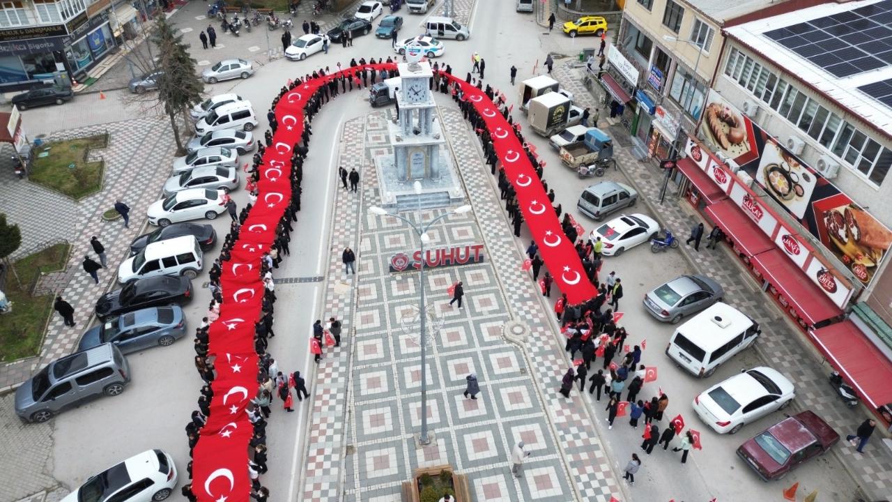 Şuhut’ta Bayrak Sevgisi Yürüyüşü Yapıldı
