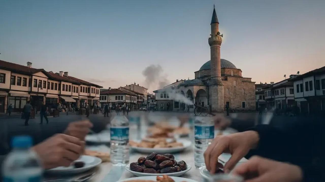 Vatandaşlar İftarı Erken Açtı: Ezan Üç Dakika Erken Okundu, Ortalık Karıştı!