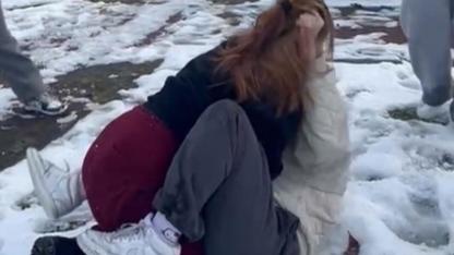 Zorla Para İstediler, Parka Götürüp Dövdüler!