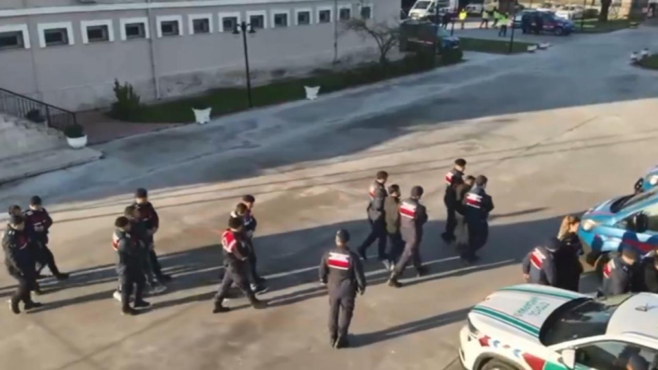 394 Milyon TL’lik Vurgun 65 Kişiyi Yakalattı