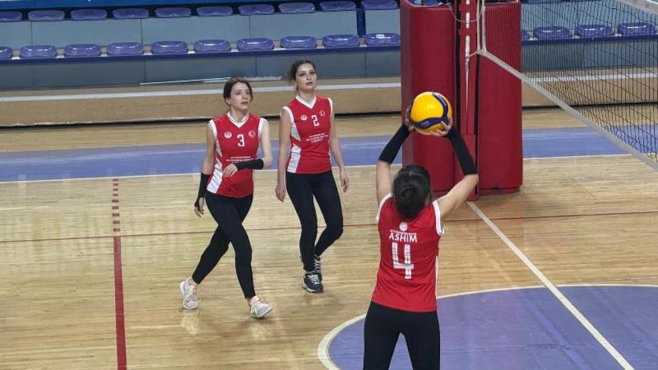 8 Mart Dünya Kadınlar Günü Voleybol Müsabakaları Tamamlandı