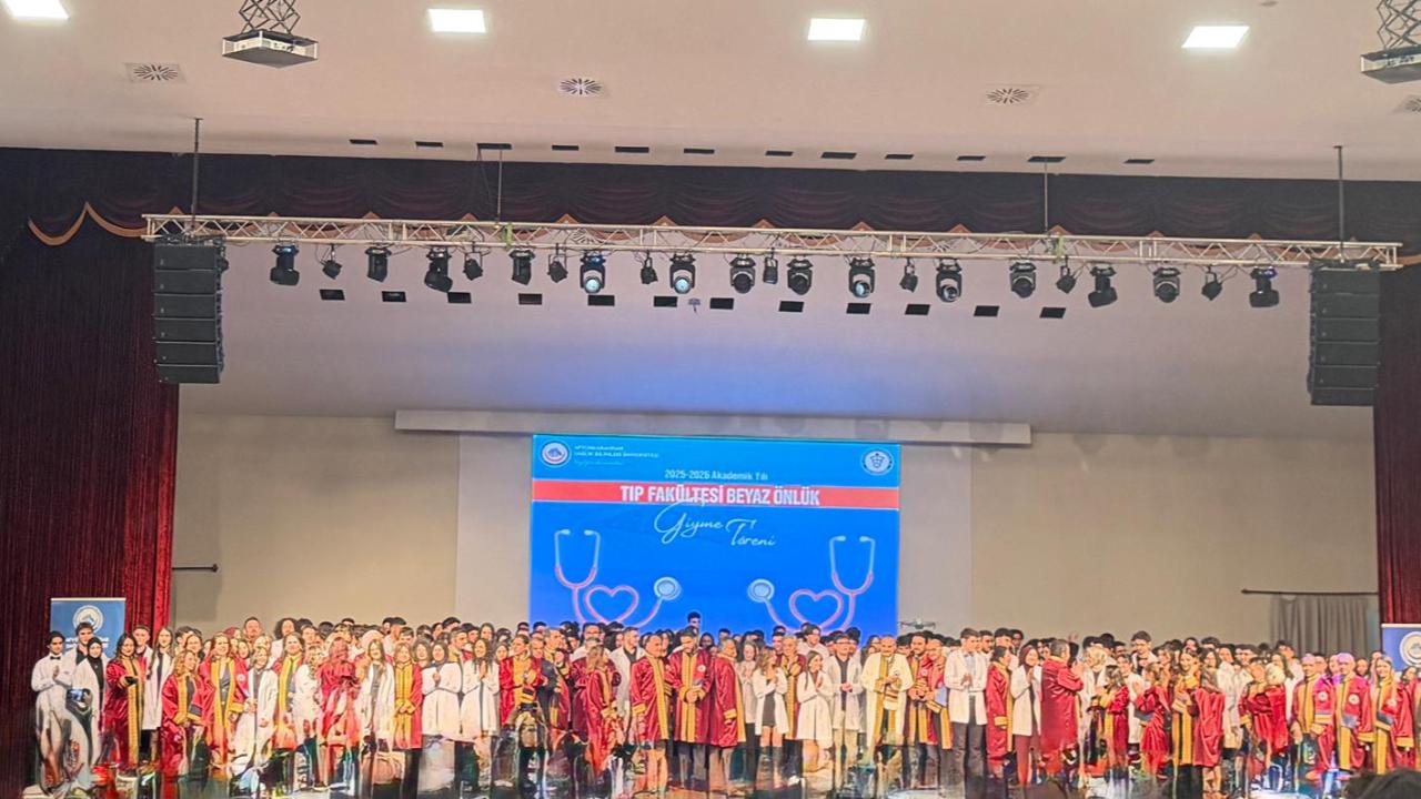 AFSÜ’de Beyaz Önlük Heyecanı: 216 Öğrenci Hekimliğe İlk Adımı Attı