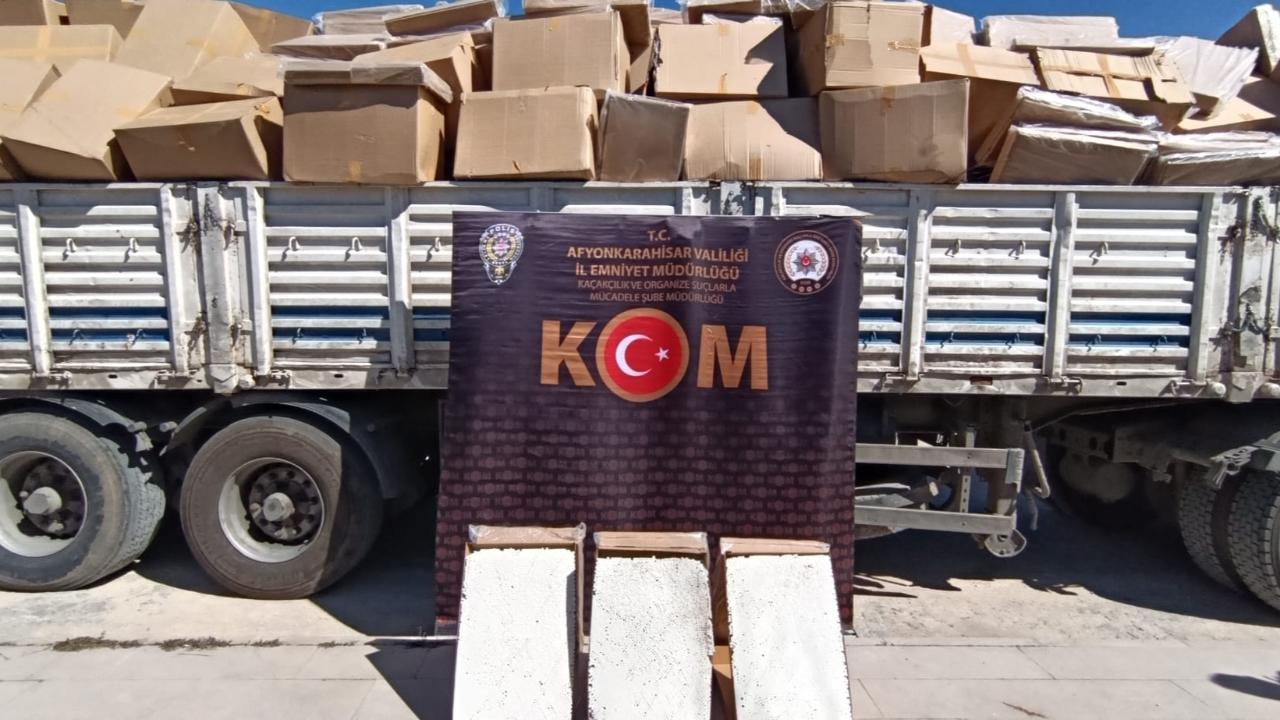 Afyon’da 8 Milyon TL Değerinde Milyonlarca Makaron Ele Geçirildi