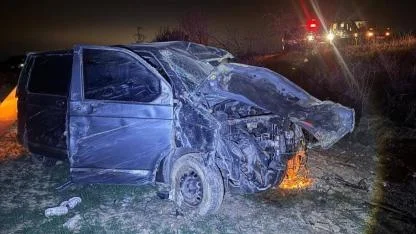 Afyon’da Ağaca Çarpan Kamyonette 4 Kişi Yaralandı!