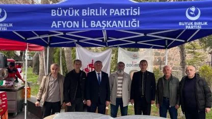Afyon’da Muhsin Yazıcıoğlu’nun 17. Şehadet Yıl Dönümünde Lokma İkramı
