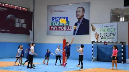 Afyon’da Okul Sporları Korfbol'da Final Bileti Alan Takımlar Belli Oldu