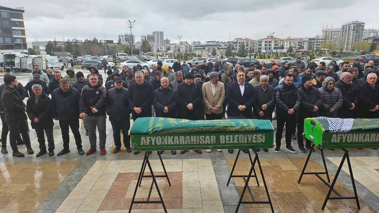 Afyonkarahisar’da “Anahtarcı Ömer” Son Yolculuğuna Uğurlandı