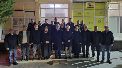 AK Parti heyeti Kayıhan’da sahurda vatandaşlarla buluştu