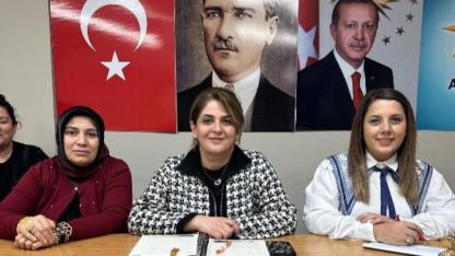AK Parti Kadın Kollarının Haftalık Olağan Toplantısı Gerçekleşti