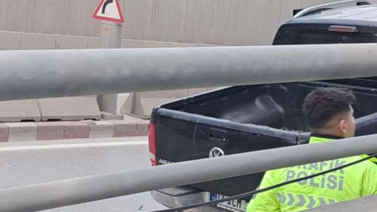 Alt Geçitte Zincirleme Kaza: Park Afyon Önünde Trafik Durma Noktasına Geldi