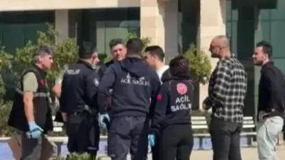 Antalya'da Kaymakamlık Binasında Silah Sesleri