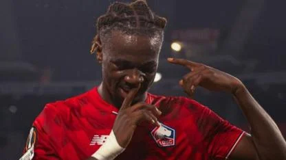 Aslan’dan Orta Sahaya Mukau Sürprizi!