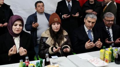 Bakan Göktaş ve Vali Aktaş’tan Karabacak Ailesine Taziye Ziyareti