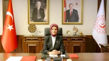 Bakan Özdemir Göktaş Yılın Kadınanası Seçildi