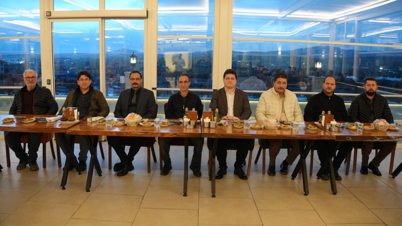 Başkan Aynacı, Minibüsçüler Kooperatifi ile Bir Araya Geldi