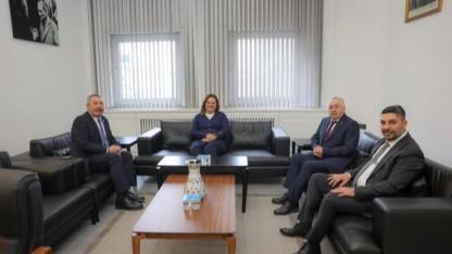 Başkan Veysel Topçu’dan Başkan Burcu Köksal’a Ziyaret